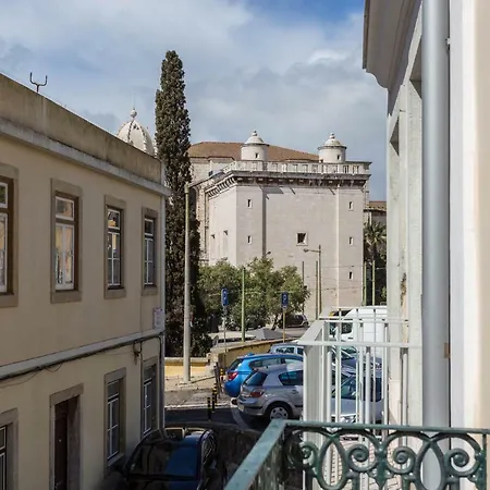 Jerónimos 47 * Lisboa